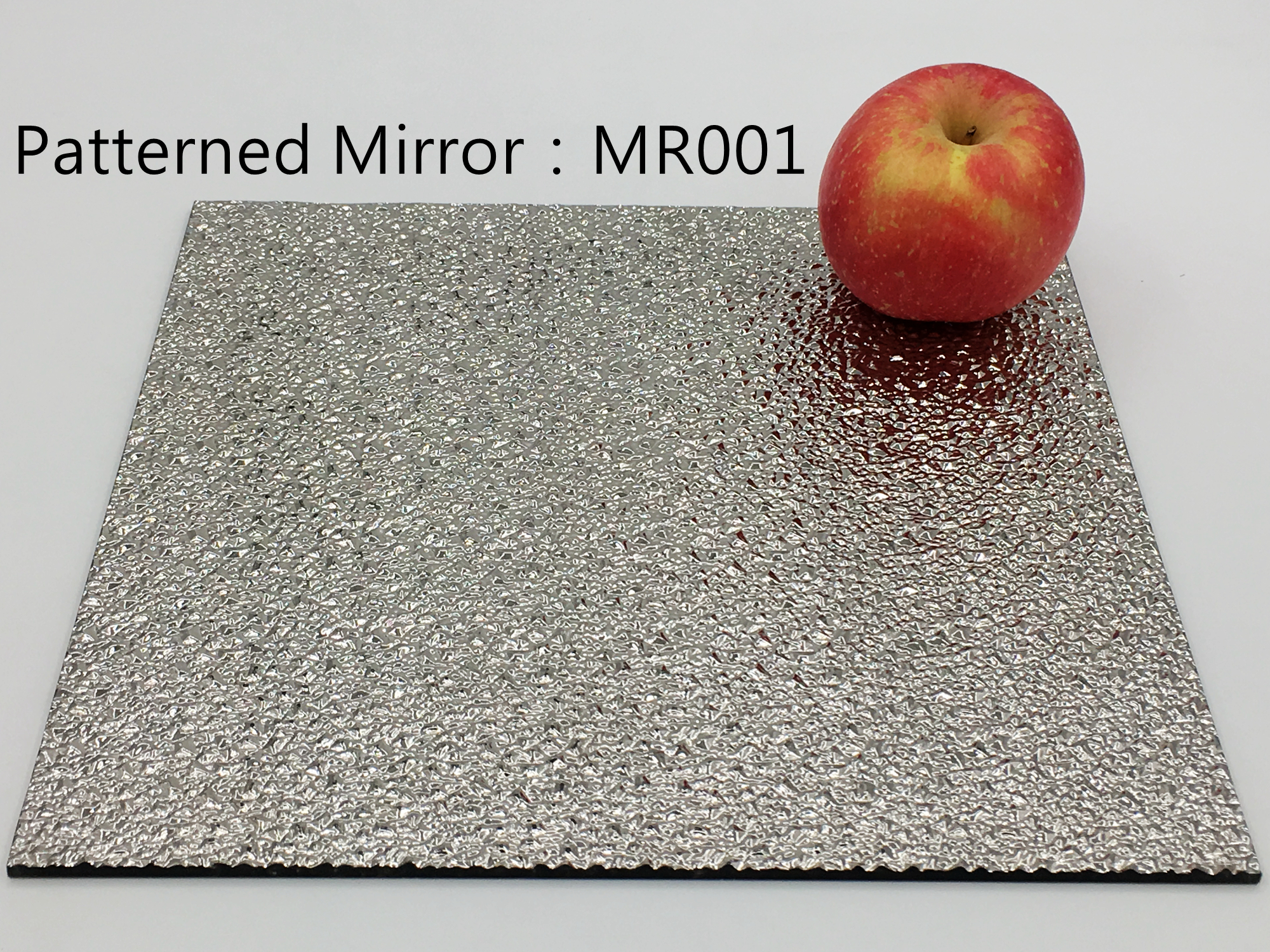 patterned_mirror_MR001