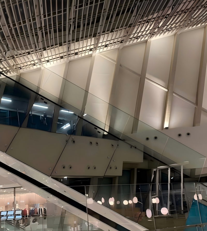 gradient mirror for railing